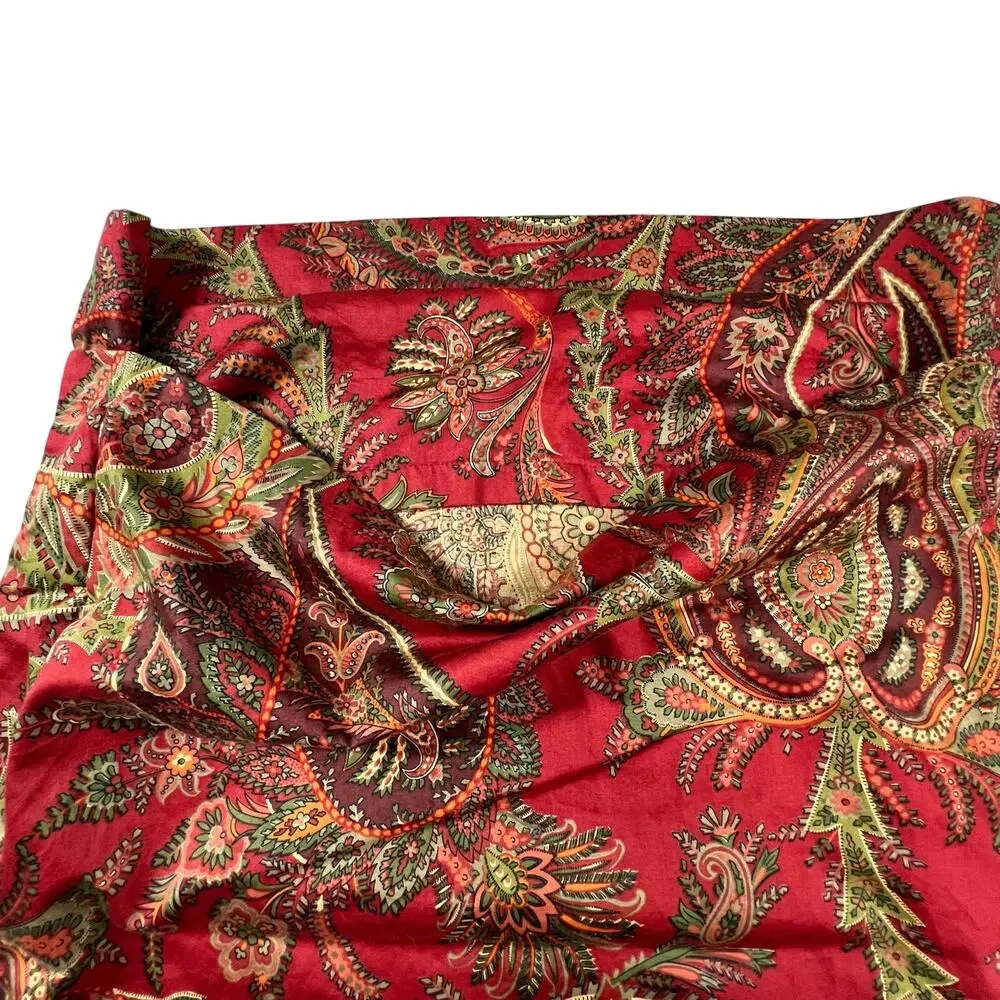 POTTERY BARN Sienna Standard Pillow Shams Red Green Paisley Cotton Pair 2010